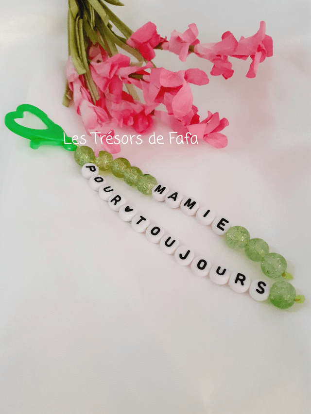 Porte-clés vert personnalisé cadeau grand mère
