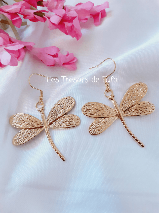 Boucles d&#039;oreilles libellule
