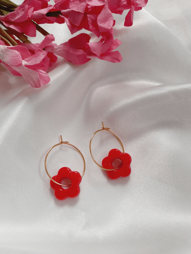 Boucles d&#039;oreilles fleur rouge