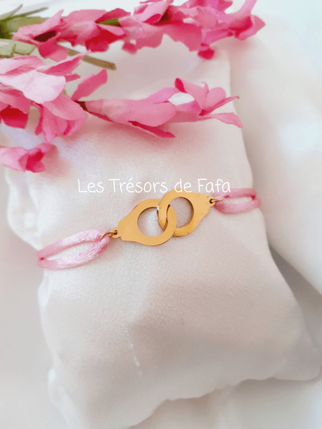 Bracelet menotte cordon rose