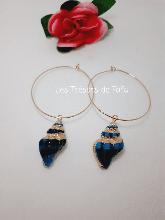 Boucles d&#039;oreilles coquillage bleu