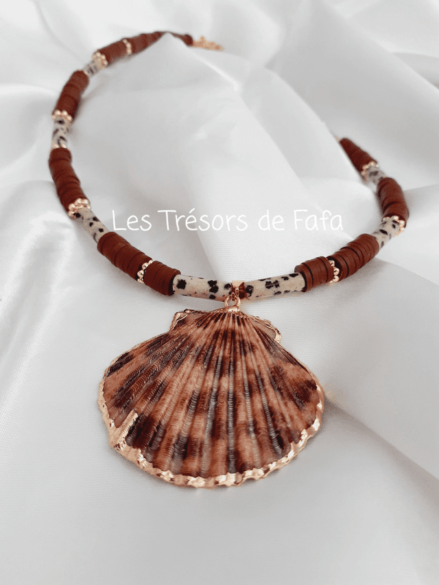 Collier coquillage marron 