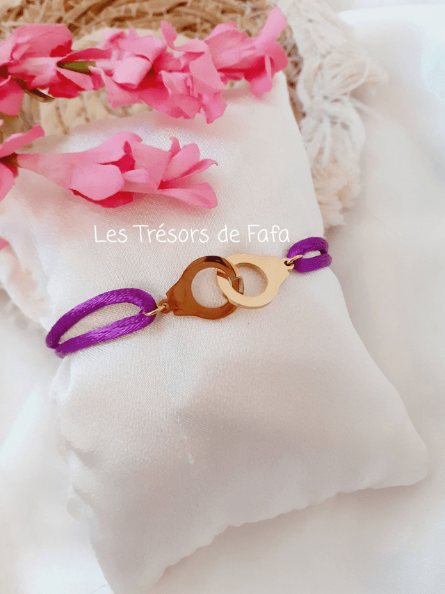 Bracelet menotte cordon violet