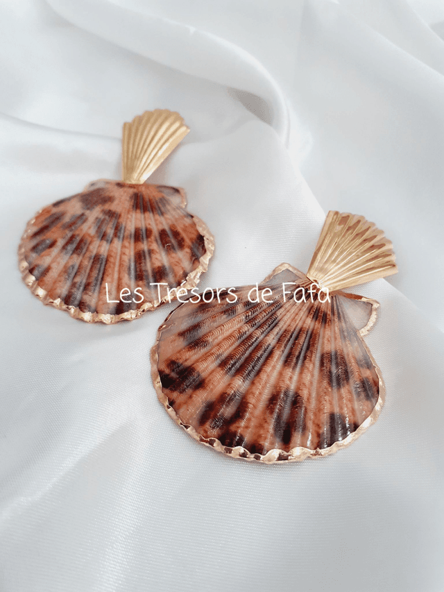 Boucles d&#039;oreilles coquillage marron 
